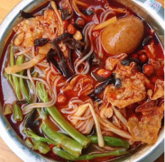螺螄粉發(fā)現(xiàn)煙頭？食品安全記心中